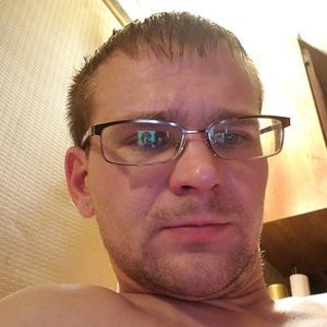 Meet your Posher, Clinton